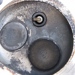 big valve head mounted