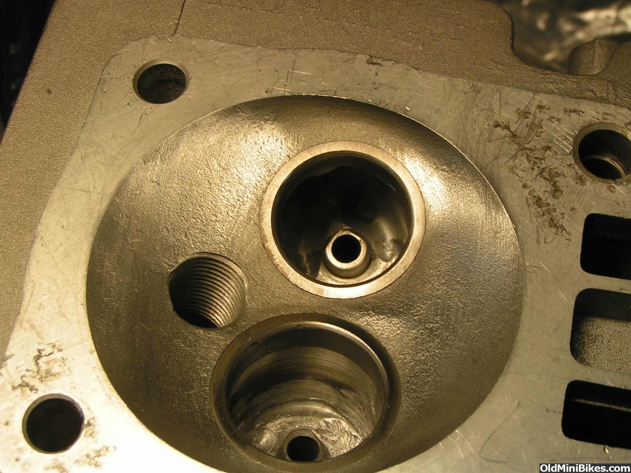 HF Predator 212cc combustion chambers