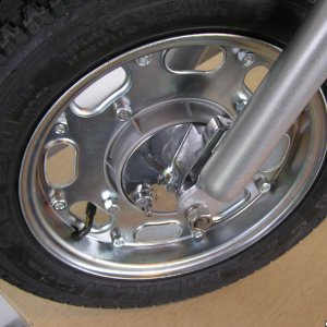 Polished hub & zinc plated rim