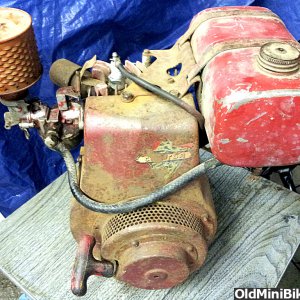 D700 Clinton Small Engine