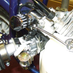 trying to do some thing different with the throttle linkage