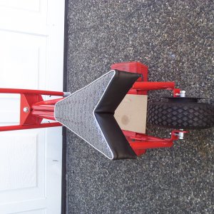 Flea seat
