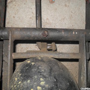 Bonanza swing arm