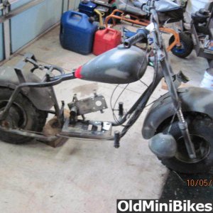 What is hte make of this minibike