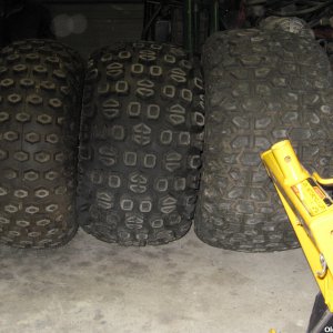 SuperBronc rear tires
